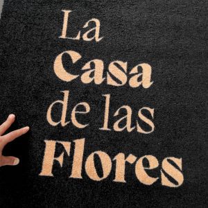 Alfombra personalizada - La Casa de Las Flores - Cartagena